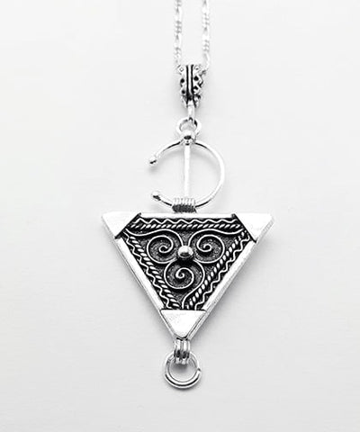 Moroccan Sterling silver pendant, Fibula