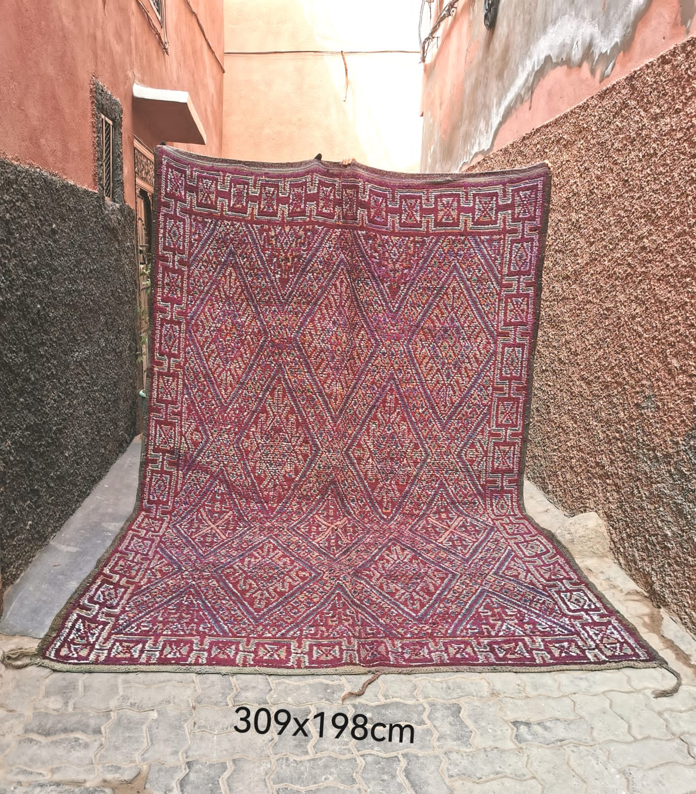 Moroccan Vintage Rug - Authentic Moroccan