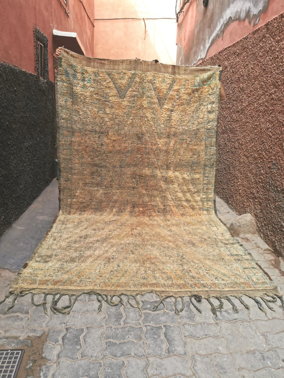 Moroccan Vintage Rug - Authentic Moroccan