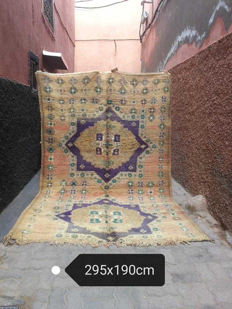 Moroccan Vintage Rug - Authentic Moroccan